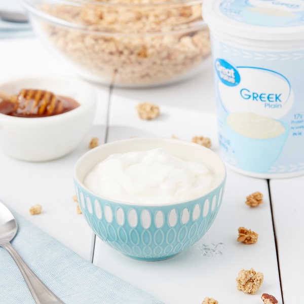Great Value Greek Plain Nonfat Yogurt, 5.3 oz Cups (Plastic